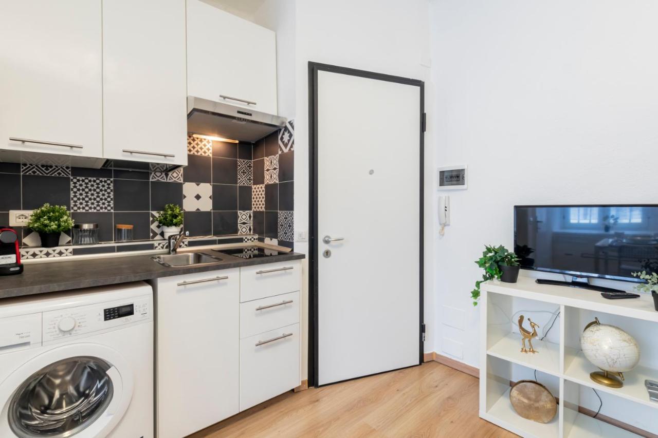 I Host Apartment - Alessi 10 Милан Экстерьер фото