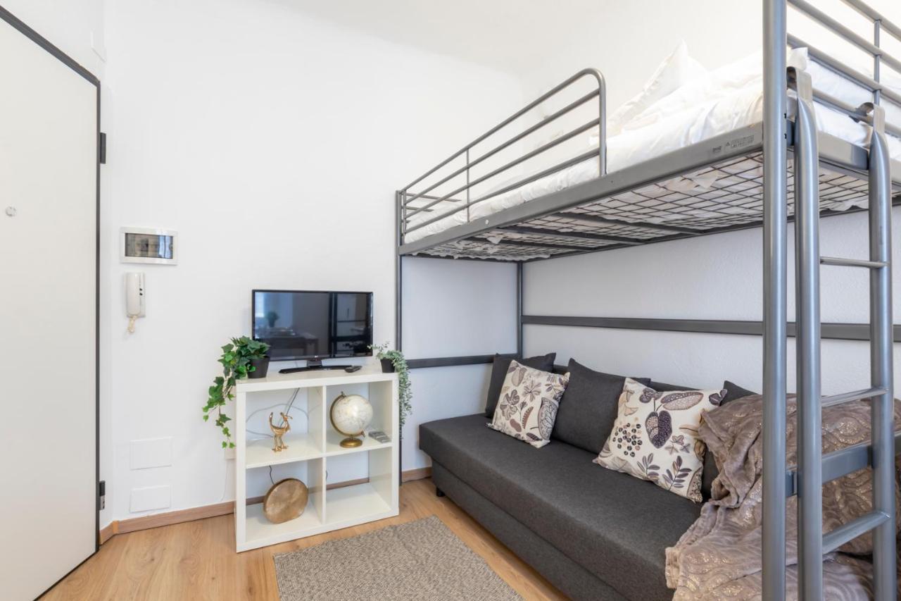 I Host Apartment - Alessi 10 Милан Экстерьер фото